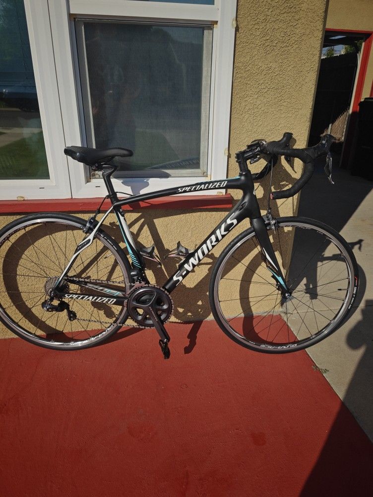 Specialized S-Works Road Bike β Ultegra Di2 Electronic β Carbon β Dura-Ace C24 Wheels
-56cm