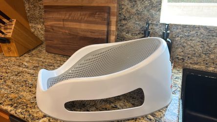 Angelcare baby bath support