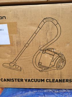 VACUUM CLEANER