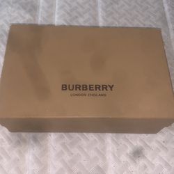 Burberry Shoes Black 