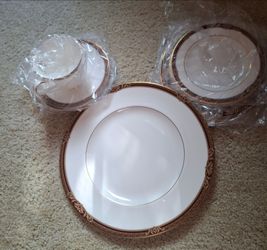 China Dinner Setting for 2 people