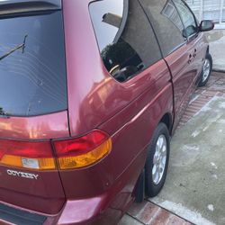 2004 Honda Odyssey 