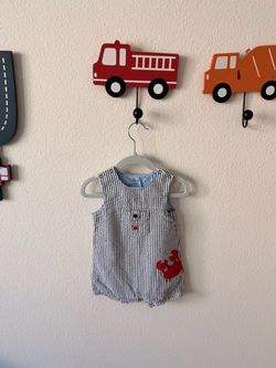Baby bot clothes 9-12 months