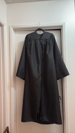 Gown black