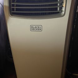 Black and Decker 14,000 BTU Portable Air Conditioner