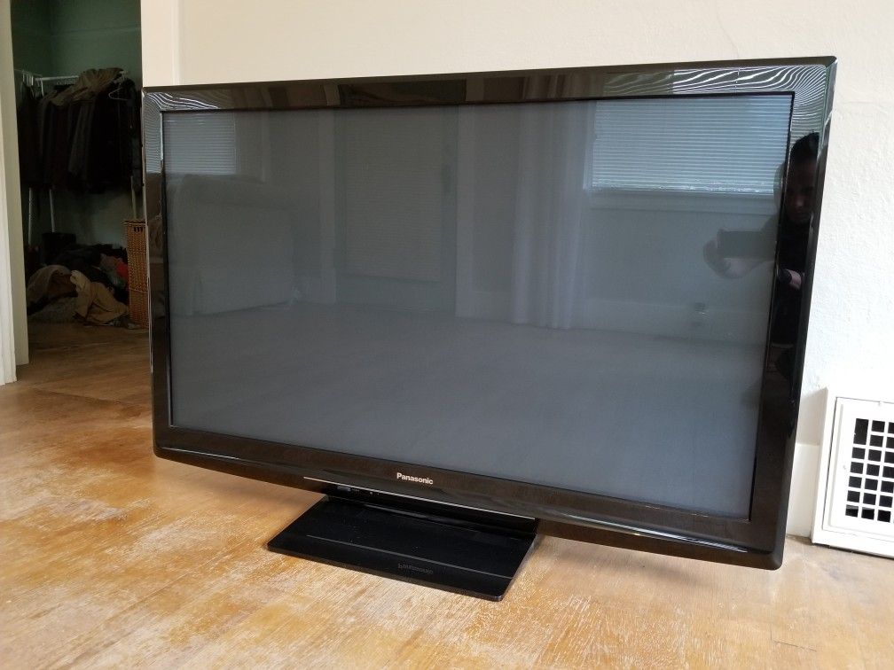 Panasonic 50" plasma TV (TC-50PX24)