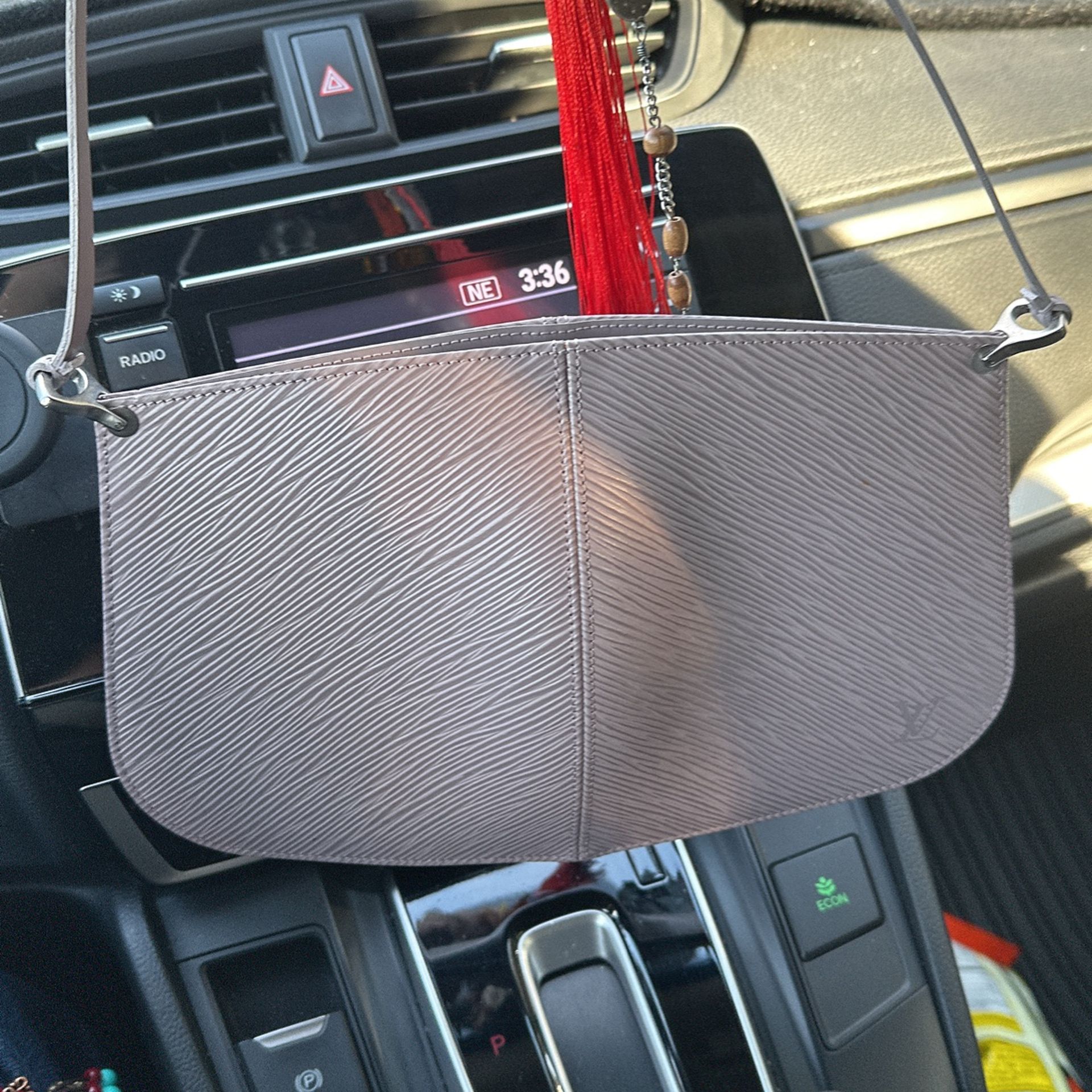 Louis Vitton (womens) Bag