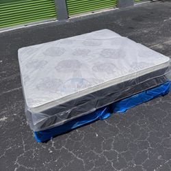 King mattress pillow top and box spring set (2pc - brand new) 