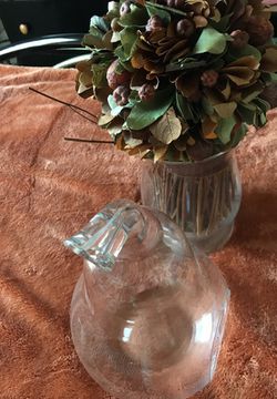 Glass pear/ flower in glass vase