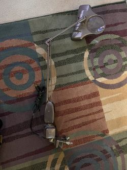 Dazor M-209 Floating Fixture w/Magnifying Glass 