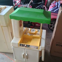 Vintage Little Tikes Kitchen Set 
