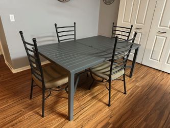 Metal Diner table
