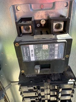 Cutler hammer 200 amp breaker panel. No cover.