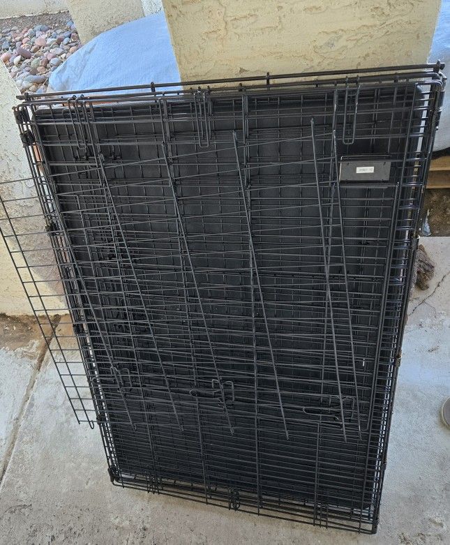 Large Portable Animal Cage/Crate