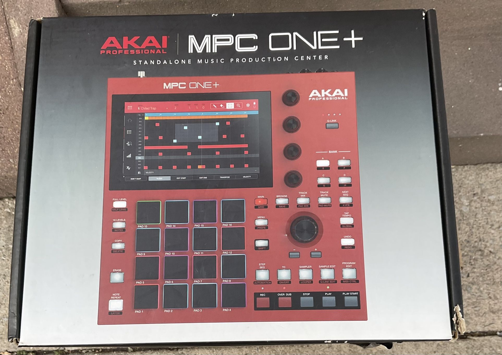 AKAI PROFESSIONAL MPC ONE+