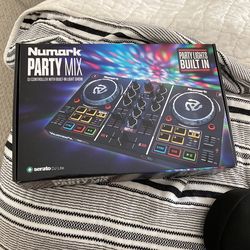 Numark Party Mix