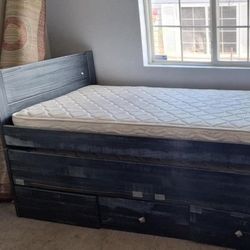 Kids Trundle Bed +2 Mattress
