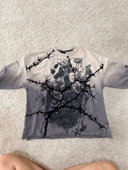 Switch Limited Edition Skull & Thorns Graphic Shirt Size M 32910