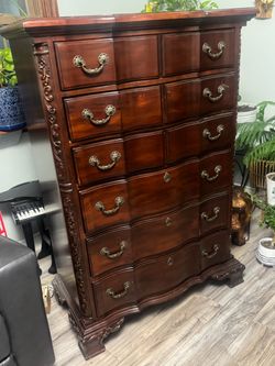 Woden Dresser