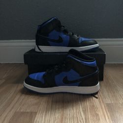 Jordan 1 Mid Royal Blue