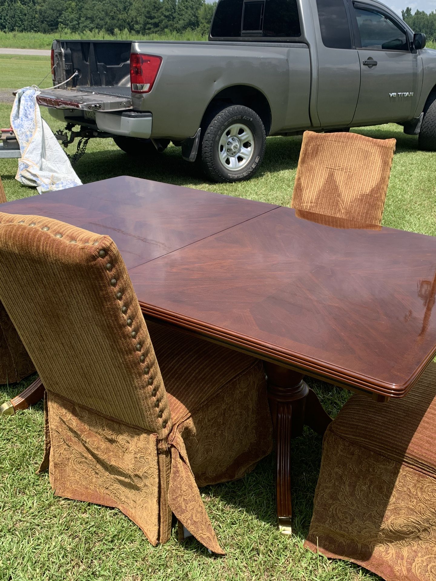 Formal Dining Room Set 