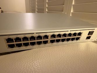 Ubiquiti UniFi USW-24-PoE Network Switch
