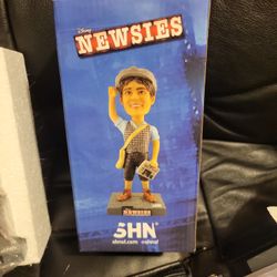  Disney  NEWSIES  O BOBBLEHEAD  KING  OF  NEW YORK