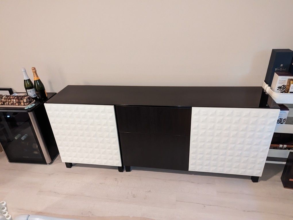 Ikea BESTÅ
Storage combination with drawers