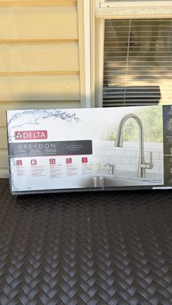 Delta pull down kitchen faucet