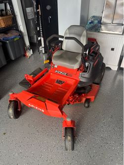 Ariens Ikon X42 zero turn mower