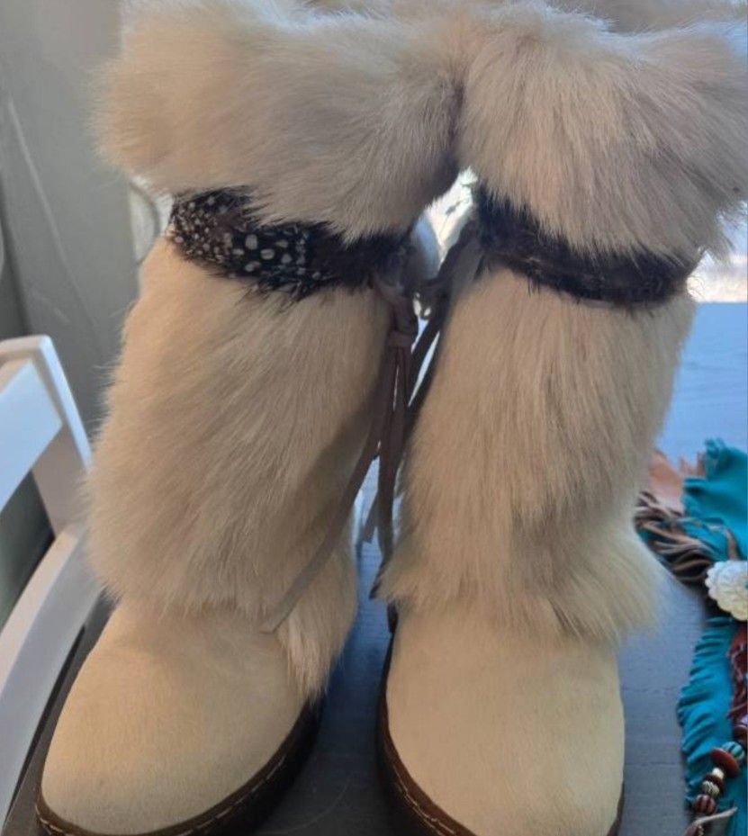 Sheep fur bear paw boots