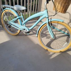 Nirve classic 7 speed  beach cruiser 
