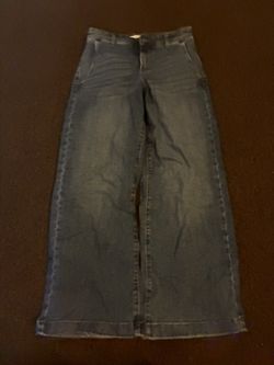 Ella Moss blue jeans with a relaxed fit