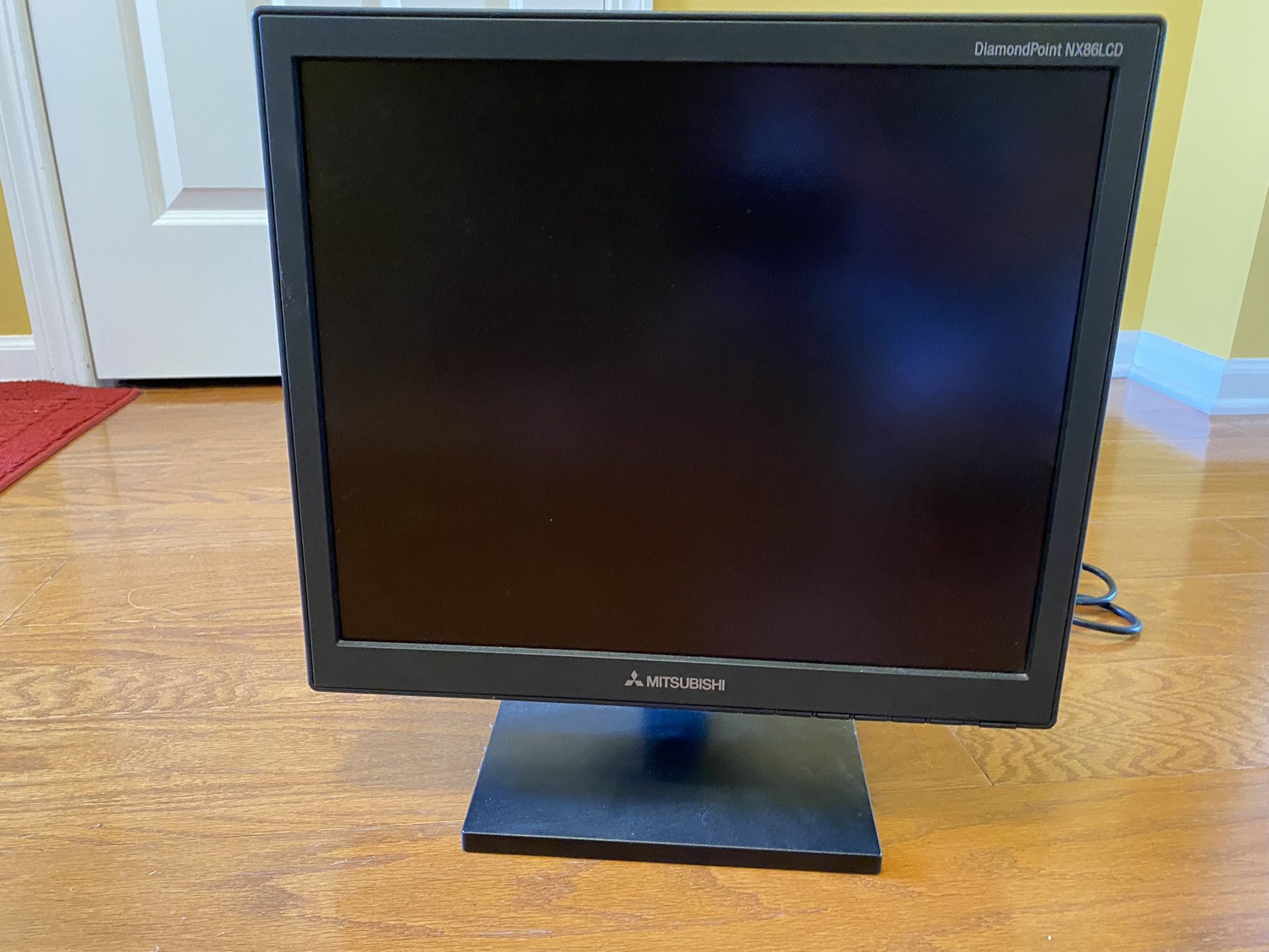 Mitsubishi DiamondPoint NX86 LCD Monitor