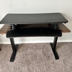 47"W Manual Sit-Stand Desk Converter