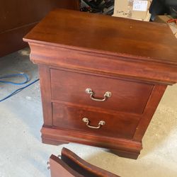 Bed+Nightstand