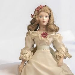 Vintage Franklin Heirloom Little Women Series Collectible Doll 'Amy'