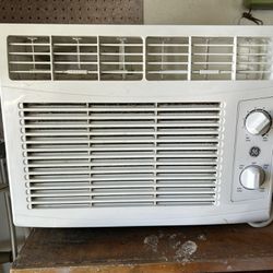5000 BTU GE Air Conditioner