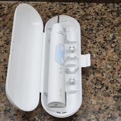 Philips Sonicare Rechargeable Toothbrush With Charger