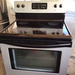 Frigidaire Electric Stove 