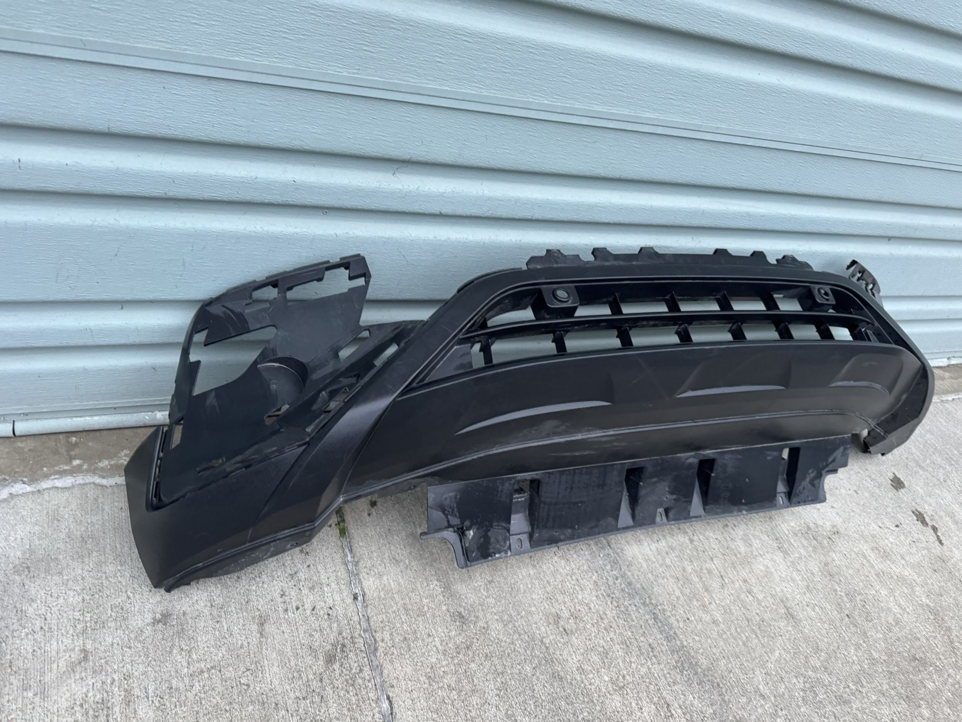 2022-2024 VOLKSWAGEN TIGUAN FRONT LOWER BUMPER COVER VALANCE