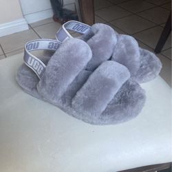Ugg Grey Fluff Woman Slippers Size 6