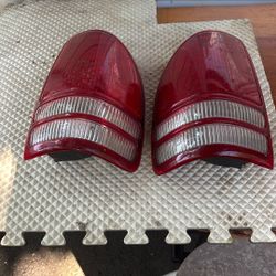 Dodge Dakota 2002——2004 Tail Light 
