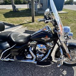 2015 Harley Davidson Road King Flhr