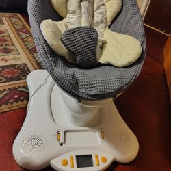 Momma Roo Baby Swing