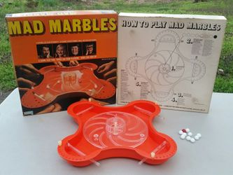 Mad marbles vintage board game by Lakeside