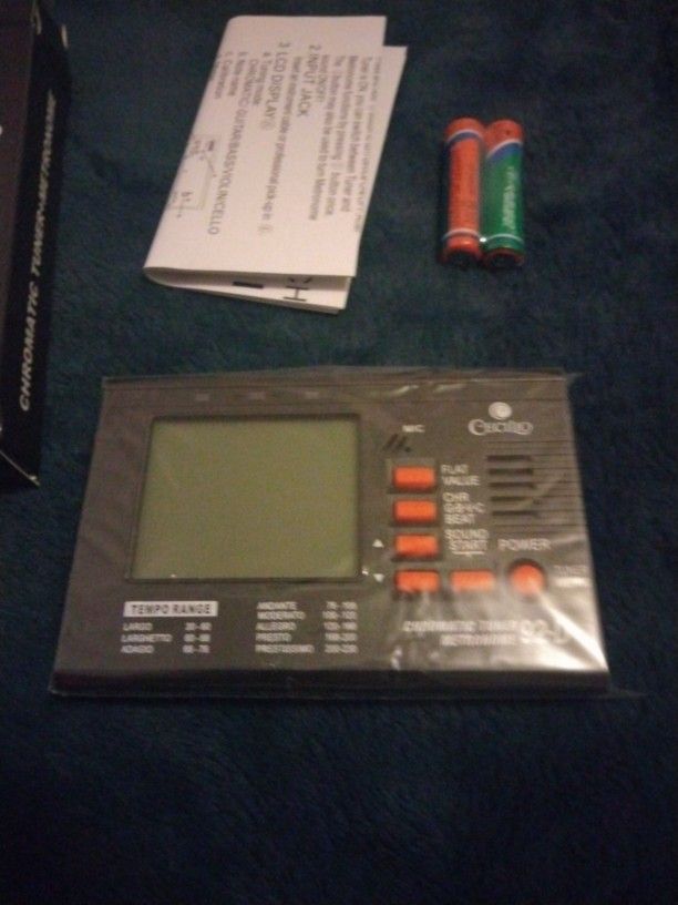 Digital Chromatic Tuner And Metronome
