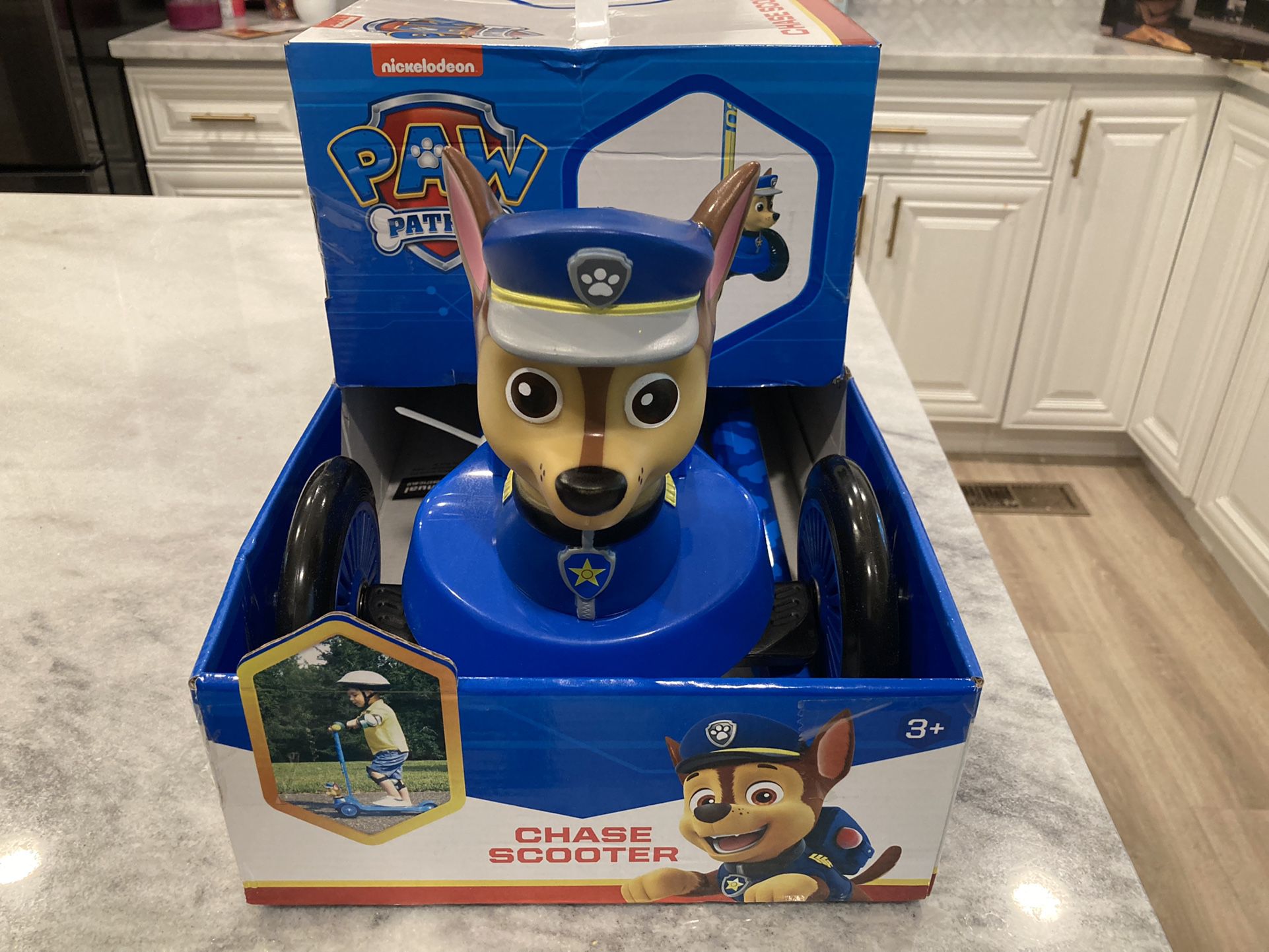 Paw Patrol Chase 3D Scooter with 3 Wheels