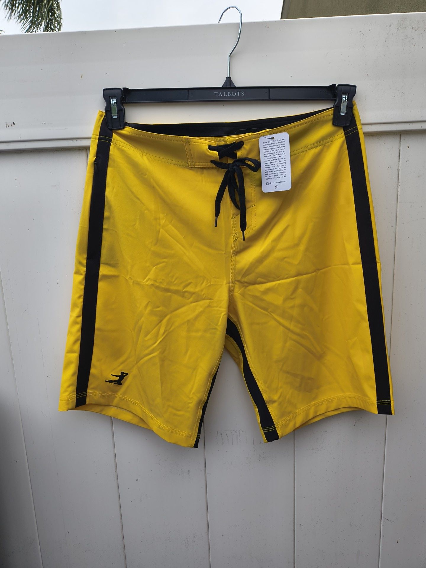 Finn And Ryan Design Luxary Bruce Lee Board Shorts Size 32 OOP