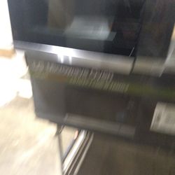 LG NeoChef 2.0 cu. ft. 1200-Watt Countertop Microwave in Stainless Steel with Smart Inverter